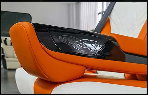 3-seater split sofa armrest with touch screen control 3-seater split sofa armrest with touch screen control