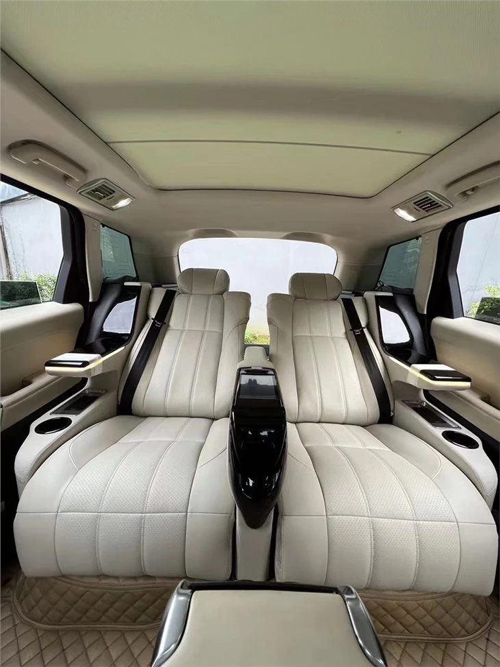 Land Rover Range Rover Seating