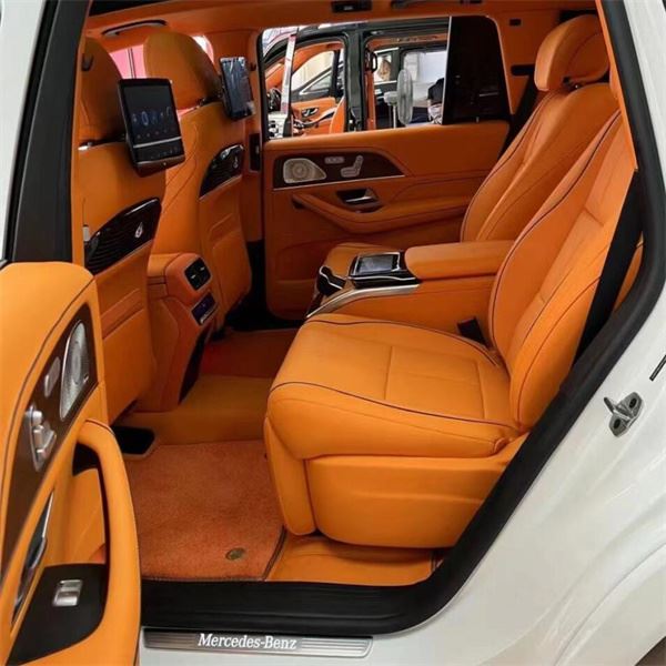 Uasghrádú Suíocháin VIP só Mercedes Benz