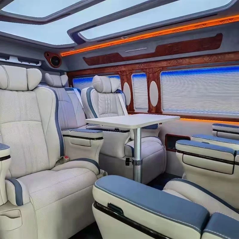 Cathaoirleach Paisinéirí Captaen Leictreach Car Interior