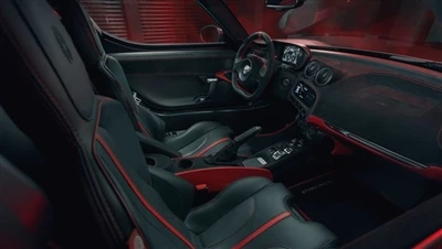 Déanann Pogea Racing Alfa Romeo 4C a mhodhnú chun é a athrú ina Beast Stealthy