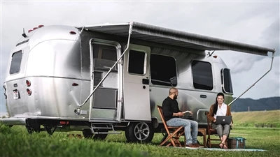 Veaineanna Volkswagen Leanúint le Díograiseoirí Van a Mhealladh