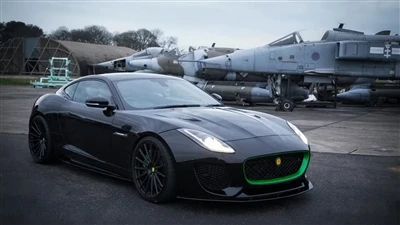 Tá Cumhacht Choscánaithe Rátaithe As 666 HP ag Lister Athraithe Jaguar F-Cine...